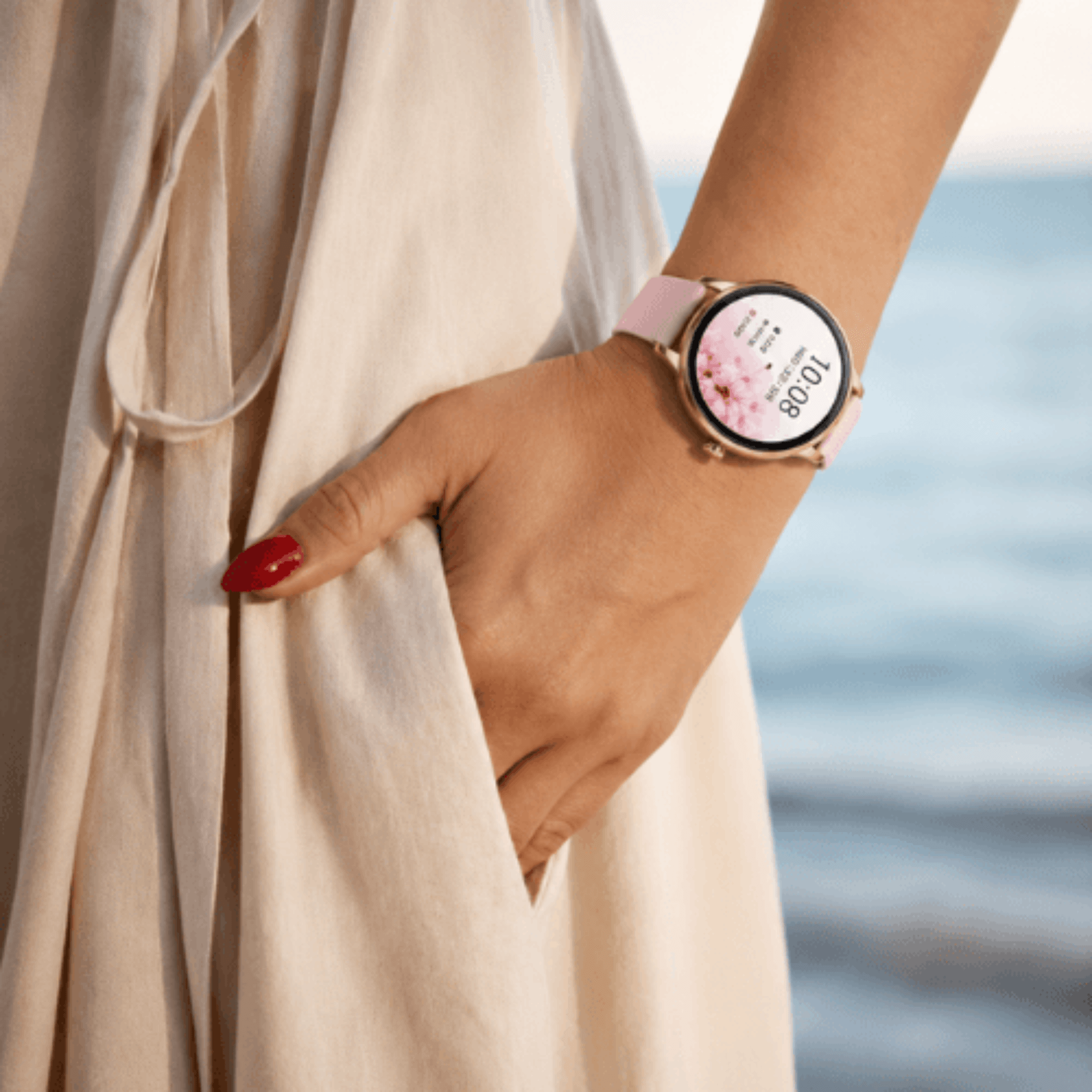 Montre connectée femme VANOVAA design luxe bracelet